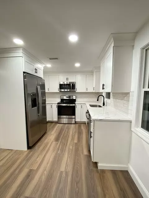61 Burley St, Danvers, MA 01923 photo 3