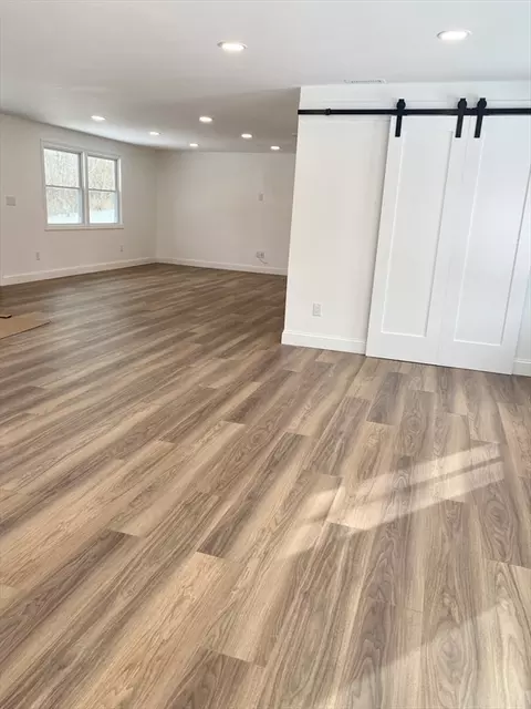 61 Burley St, Danvers, MA 01923 photo 8