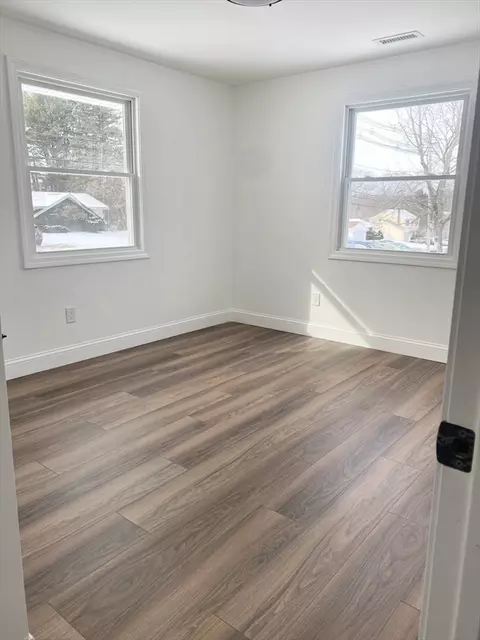 61 Burley St, Danvers, MA 01923 photo 10