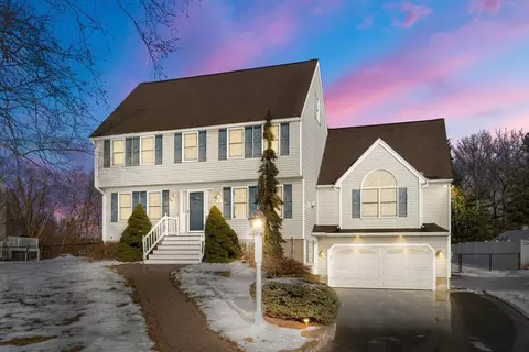 45 Leisa G Dr, Tewksbury, MA 01876
