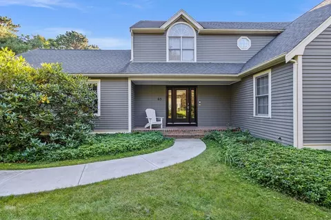 65 Hill And Plain Rd, Falmouth, MA 02536