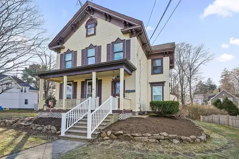 40 Maple St, Braintree, MA 02184