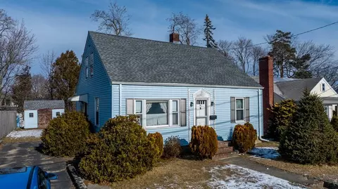 41 Illinois St, New Bedford, MA 02745