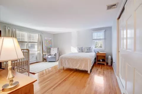 Bedroom - 187 Union St, Hingham, MA 02043 photo 3 of 3