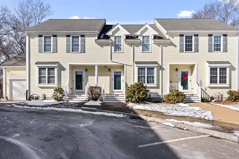 462 Court St #8, Brockton, MA 02302