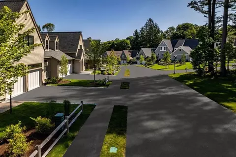 21 Wolcott Woods Ln #21, Milton, MA 02186