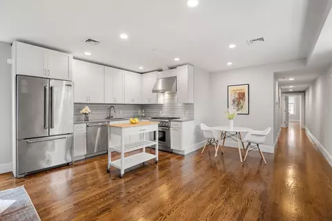 290 North #3, Boston, MA 02113