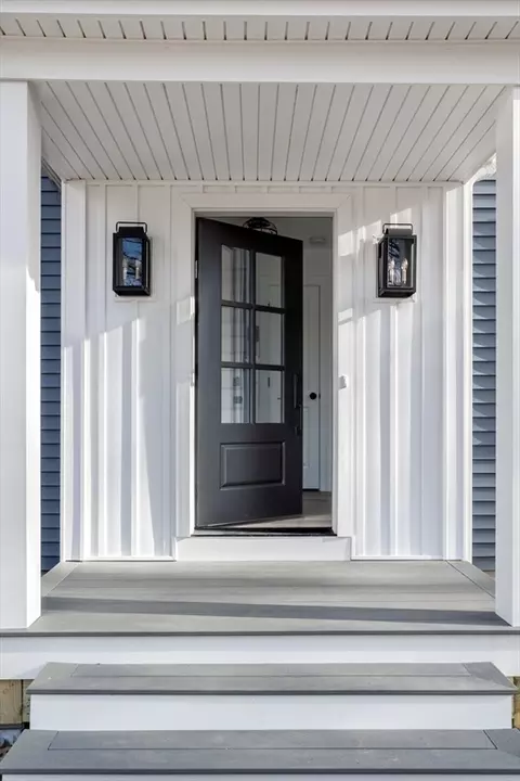 5 Park Ave, Plymouth, MA 02360
