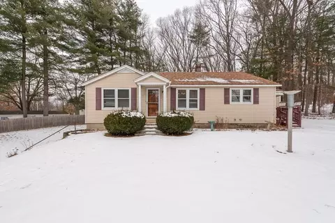 19 Whalom Rd, Lunenburg, MA 01462