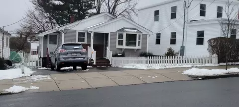 390 Mountain Ave, Revere, MA 02151