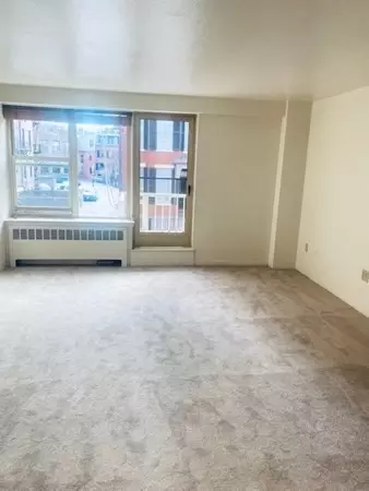 145 Pinckney St #219, Boston, MA 02114