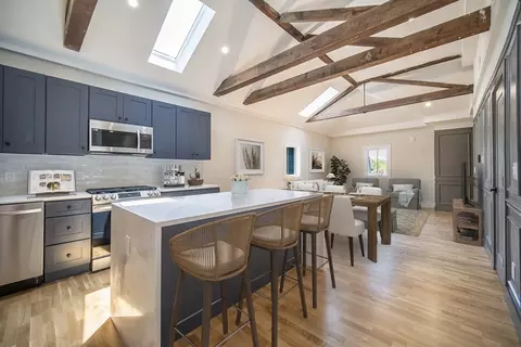 46 Union St #4612, Weymouth, MA 02190