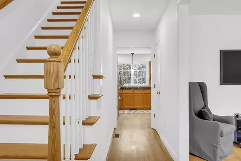 1277 Elm St #1277, Concord, MA 01742 photo 3
