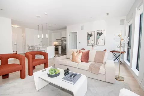 45 W 3rd #409, Boston, MA 02127