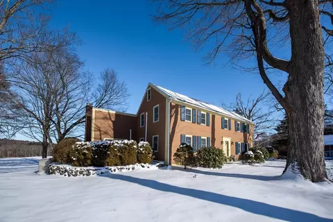 278 Center St, Groveland, MA 01834
