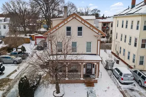 35 King St, Worcester, MA 01610