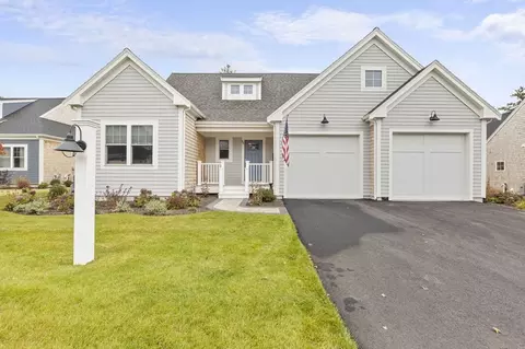18 Wisteria Rd, Plymouth, MA 02360