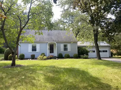 9 Macdonald Cir, Walpole, MA 02081