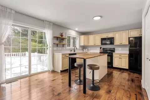 11 Whitney Rd, Berlin, MA 01503 photo 6