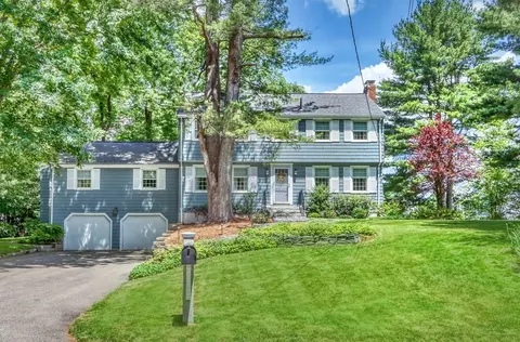 46 Briarwood Dr, Westwood, MA 02090