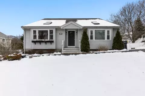 27 Glen Meadow Rd #27, Haverhill, MA 01835
