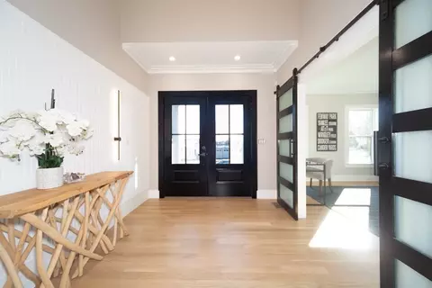 Entry Way - 85 Peacedale Rd, Needham, MA 02492 photo 1 of 4