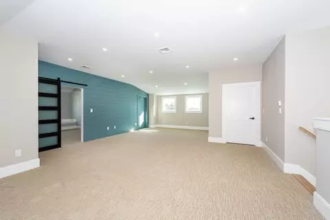 Living - 85 Peacedale Rd, Needham, MA 02492 photo 6 of 6