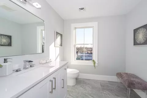 Bath - 85 Peacedale Rd, Needham, MA 02492 photo 4 of 6