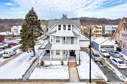 389-391 Front St, Chicopee, MA 01013