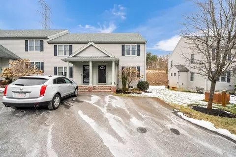 600 Justin Dr #6, Weymouth, MA 02188
