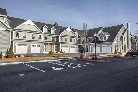 100 Lebaron Blvd #12, Lakeville, MA 02347