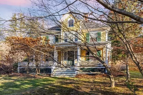 36 Foster St, Littleton, MA 01460