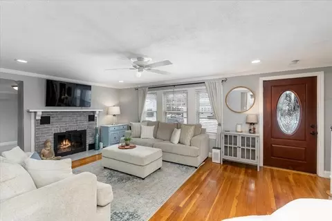 48 Dunstable St, Lawrence, MA 01841 photo 14