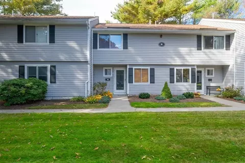 6 Beals Cove Rd #E, Hingham, MA 02043