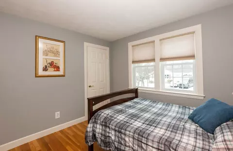 Bedroom - 5 Colonial Rd, Beverly, MA 01915 photo 1 of 7
