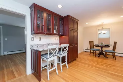 Kitchen - 5 Colonial Rd, Beverly, MA 01915 photo 4 of 5