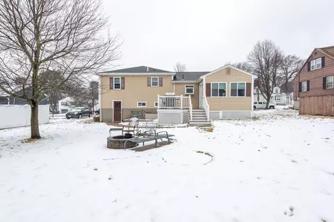 Exterior - 5 Colonial Rd, Beverly, MA 01915 photo 7 of 7