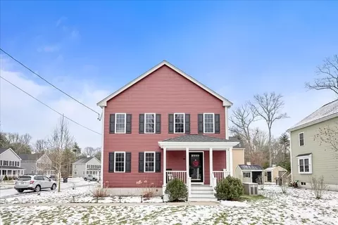 390 Laurel St, Bridgewater, MA 02324