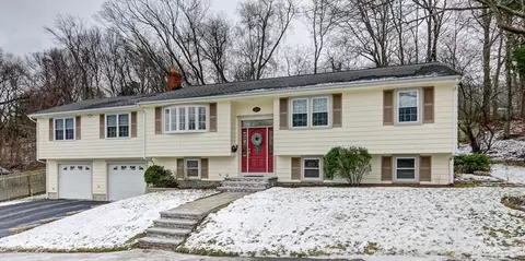 150 Lisle St, Braintree, MA 02184