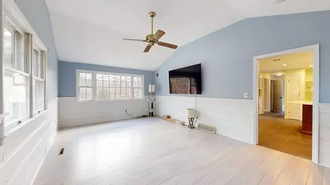 133 Chestnut St, Upton, MA 01568 photo 16