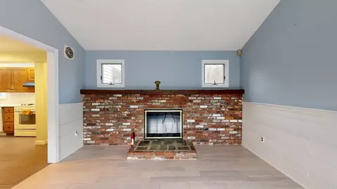 133 Chestnut St, Upton, MA 01568 photo 12