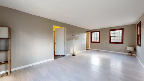 133 Chestnut St, Upton, MA 01568 photo 18
