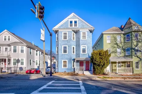 771 Boylston St #1, Chestnut Hill, MA 02467
