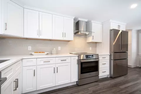 64 Cross St, Hingham, MA 02043 photo 9