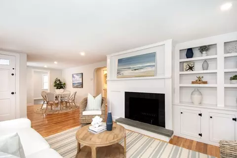 64 Cross St, Hingham, MA 02043 photo 3