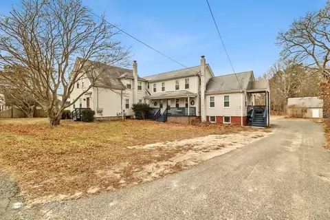 33 Depot St, Wareham, MA 02538