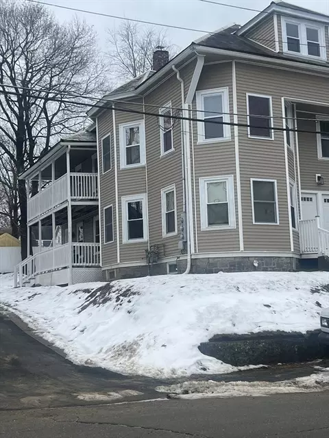 31-33 Thomas St, Fitchburg, MA 01420