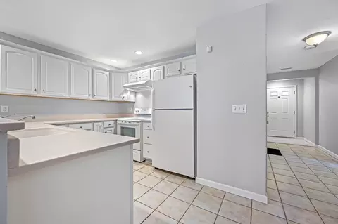 3 Concord Ct #A, Webster, MA 01570 photo 10