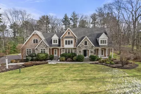 7 Donnelly Dr, Dover, MA 02030