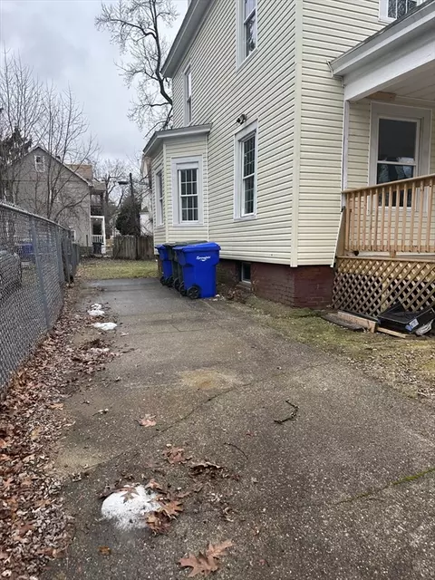 Exterior - 47 Dresden St, Springfield, MA 01109 photo 4 of 4